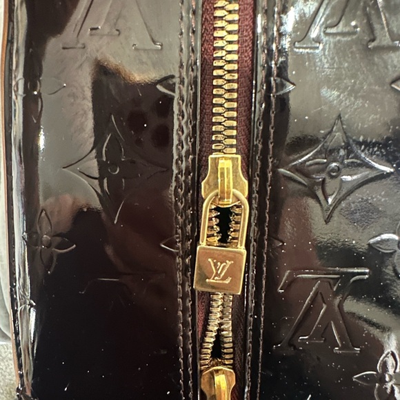 🖤LOUIS VUITTON VERNIS SUTTON BAG🖤 - Picture 9 of 16